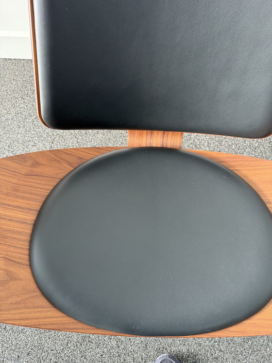Image 1 of Silla Carl Hansen & Son CH07 Shell