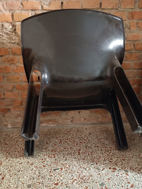 Image 1 of Vicar Vico Magistretto's chair
