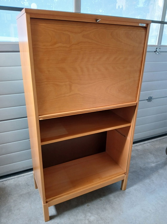 Armadio a serrandina vintage Kinnarps – Armadi contenitori, Legno (photo 3 of 9)