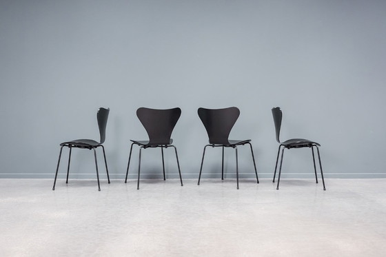 Image 1 of Sedia "farfalla" Serie 7, set da 4