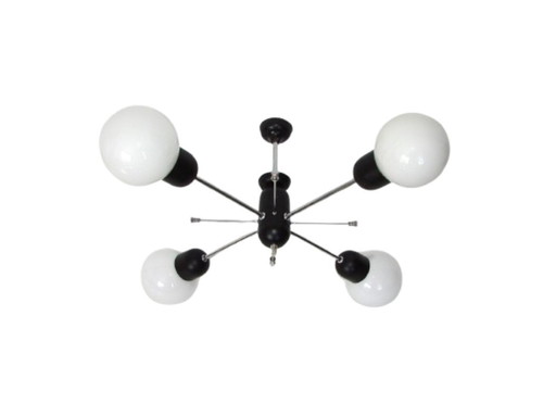 Une lampe élégante des années 1970,