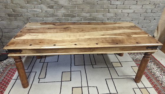 Image 1 of Großer Esstisch aus Massivholz