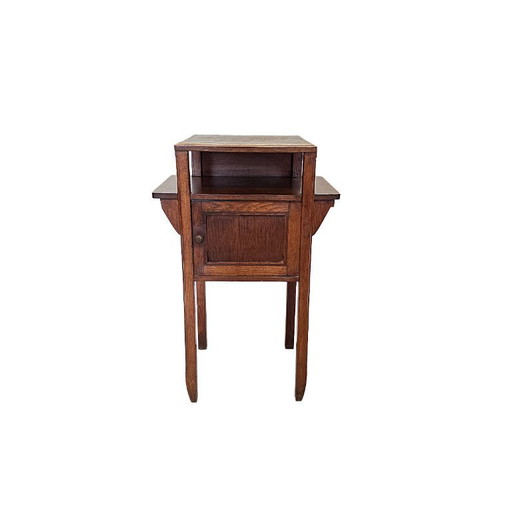 Frans Arts and Craft eiken kastje, begin 1900