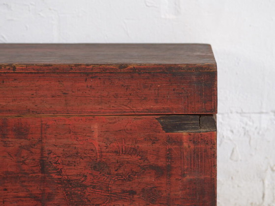 Antique Chinese garnet red case (c.1900) #11 – Storage cabinet (photo 27 of 39)
