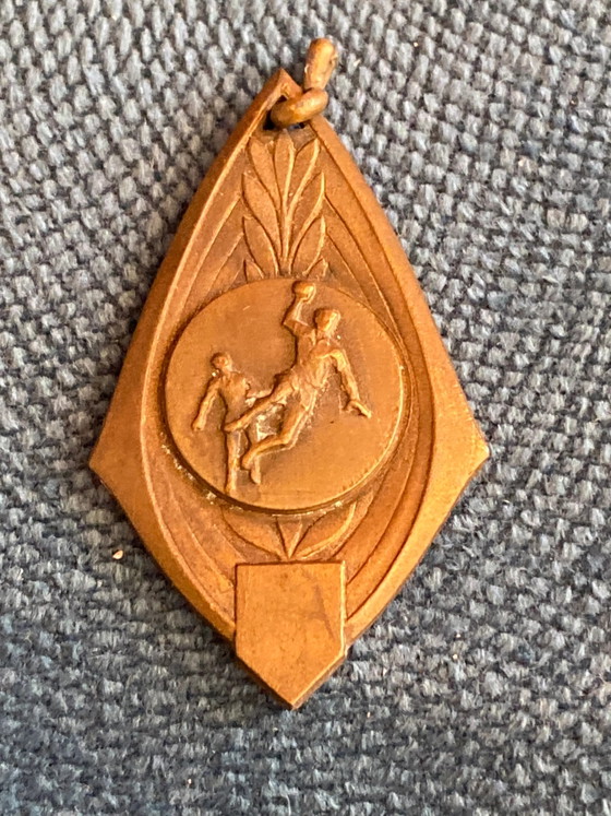 Antique Sports Medal – Mongré – Football – Art Deco – Decorative Objects, Metal (photo 2 of 3)