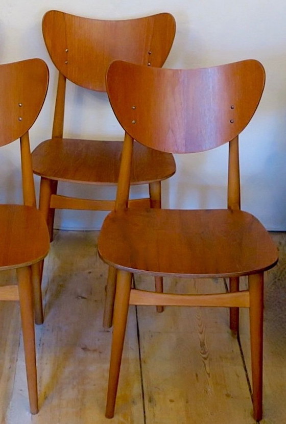 Image 1 of Set van 4 teakhouten vlinderstoelen, G-Plan, toegeschreven aan de jaren 1960.