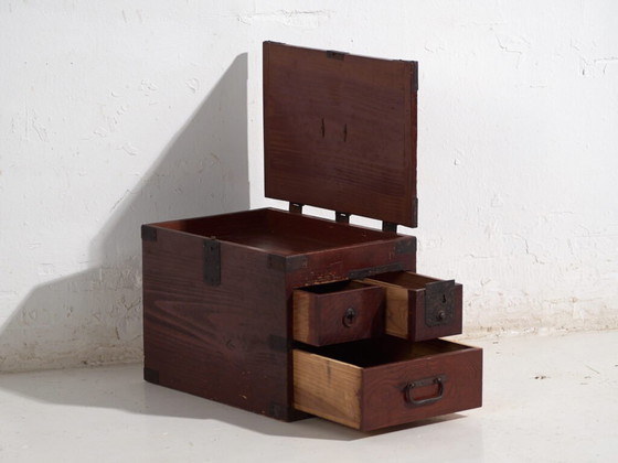 Small antique Japanese kodansu - Meiji / Taishō period (c. ) #35 – Storage cabinet, Metal (photo 21 of 40)