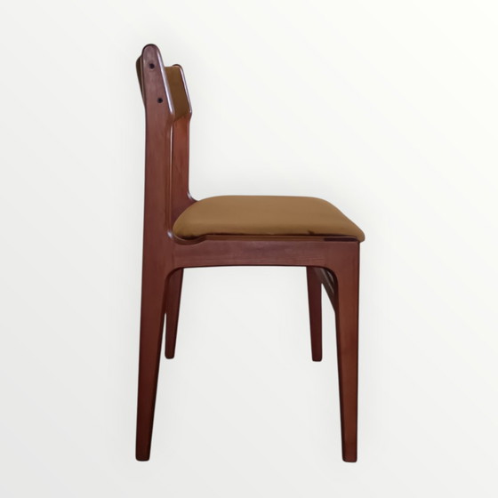 Image 1 of 6 chaises de salle à manger vintage Erik Buch