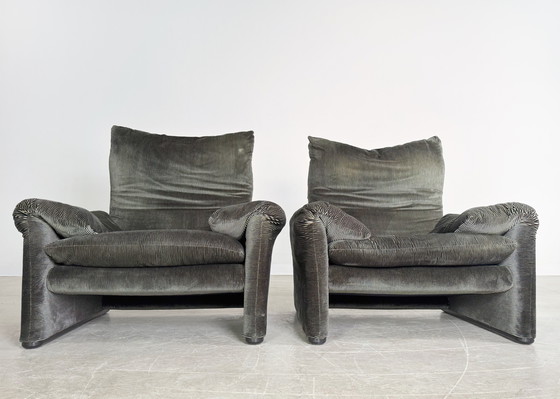 Image 1 of 2x Cassina Maralunga armchair Vico Magistretti fabric green corduroy velvet