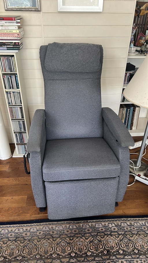 Stand Up Chair Fitform