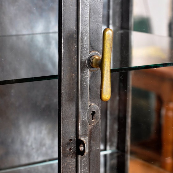 Image 1 of Mobiletto medico in ferro lucidato, anni '20