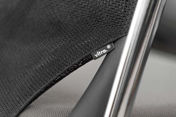 Image 1 of Vitra Medaslim Vergaderstoel