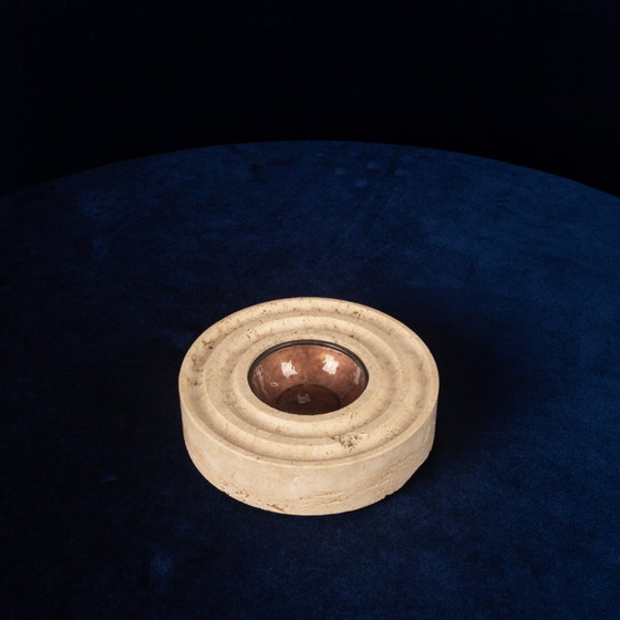 Italiaanse ronde asbak van travertin en koperkleurig metaal, 1970 – Tafelaccessoires, Italian Design (photo 9 of 18)