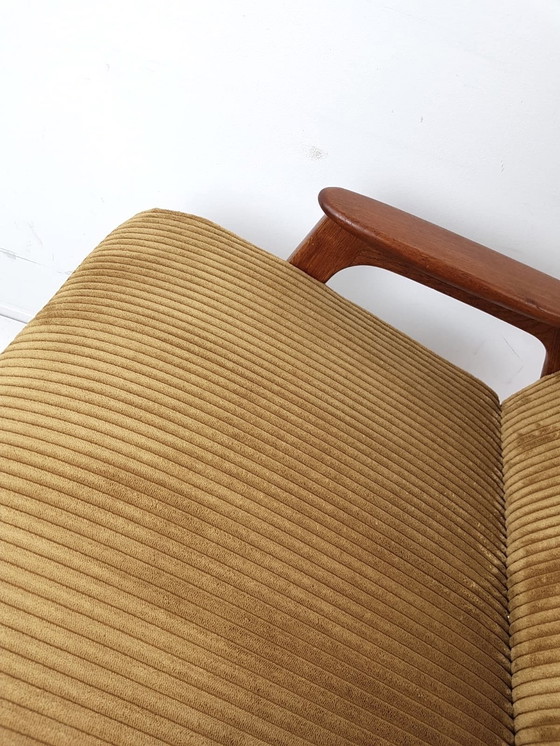 Image 1 of Poltrona vintage in legno di teak giallo, recentemente rivestita in senape