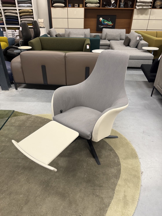 Image 1 of Fauteuil Relax Montis Marvin en cuir Myra latte et tissu Mizmaze