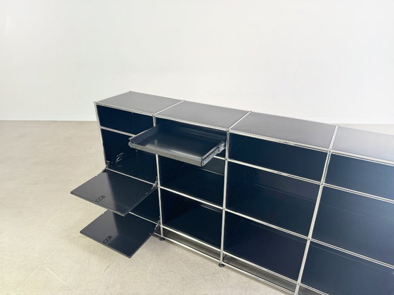 Image 1 of Credenza originale USM Haller 4x4 con cassetti e ripiano, colore nero.