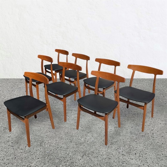 Image 1 of Suite of 8 chairs by Henning Kjaernulf, 1960