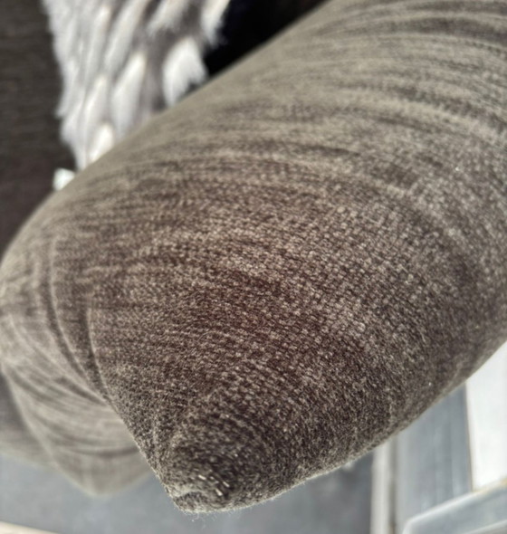 Image 1 of Fauteuil pivotant Edra Chiara + repose-pieds en tissu cat.S LP 9 380,-