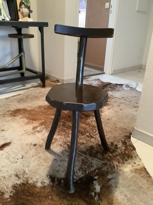 2 Brutalistische Tripod-Stühle