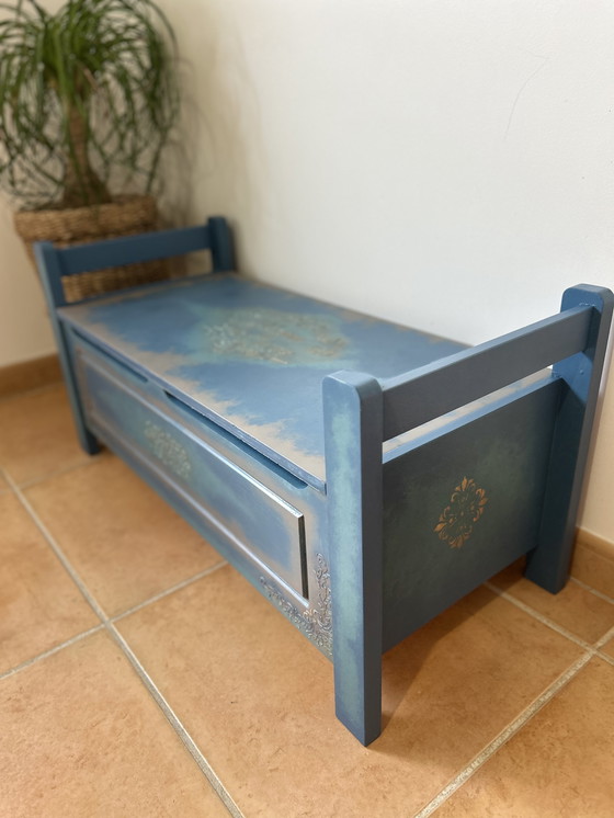Image 1 of Petit coffre banc relooké