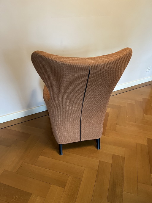 Set of 2 Giorgetti wingback armchairs, plus a (foot) stool