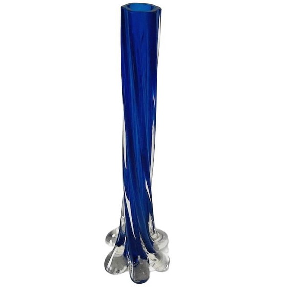 Image 1 of Vase vintage en verre bleu torsadé, style milieu du siècle, années 1950