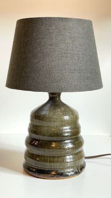 Image 1 of Geometrische handgemaakte lamp Vintage geglazuurd steengoed