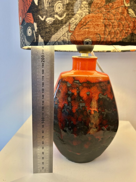 Image 1 of Kabellose Tischlampe – auch für Balkon oder Terrasse geeignet – gefertigt aus einer Vintage-Keramikvase von S. P. Gerz.