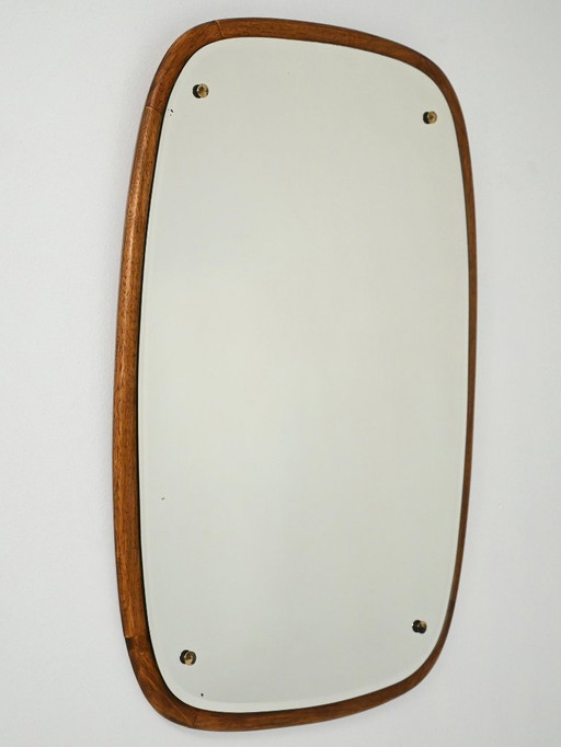 Scandinavische ovale spiegel uit de jaren 60, gemaakt van eikenhout.