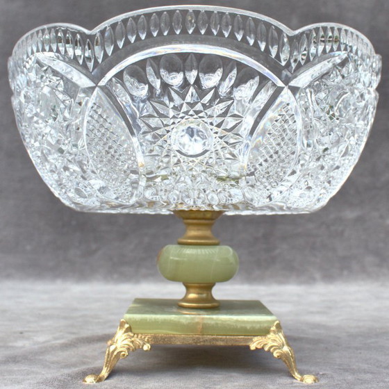 Image 1 of Mid century glas cutted fruit bowl brass colored ornate legs onyx centerpiece