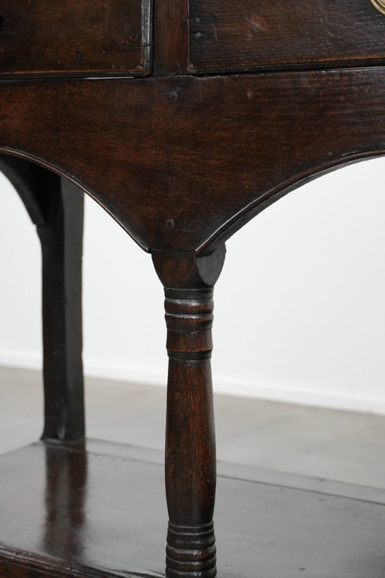 Image 1 of Antieke 18e eeuwse Engelse side table/dresser gemaakt van eikenhout 