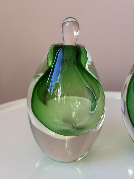 Image 1 of Set di bottiglie di profumo in vetro vintage, a forma di pera/goccia, verde – design scultoreo