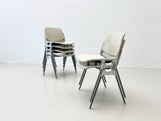 Image 1 of Set di 6 sedie modello DSC106 di Giancarlo Piretti per Castelli, anni '70