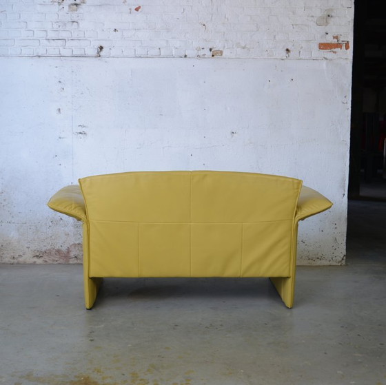 Image 1 of 1x 2 seat Indy couch