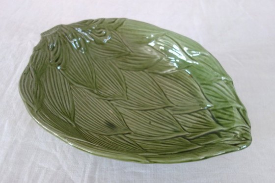 Image 1 of Saladekom + 6 vintage aardewerken kommen uit de jaren 70 in artisjokgroene kleur