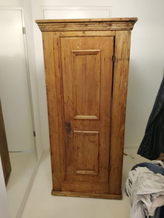 Image 1 of Antica credenza da fattoria del 1890, trattata contro i tarli.