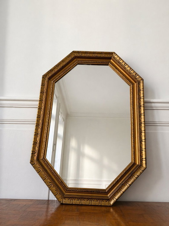 Image 1 of Miroir octogonal en bois doré