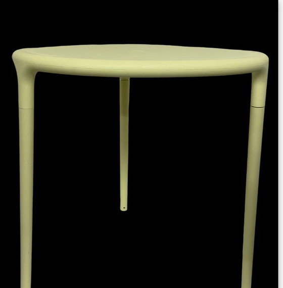 Image 1 of TABLE À AIR TRIANGULAIRE MAGIS