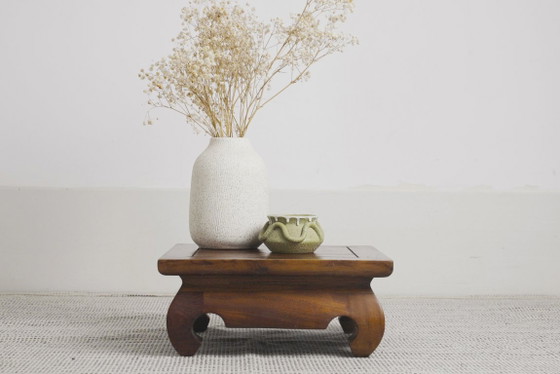 Image 1 of Indonesische hardhouten lage tafel in opiumstijl, Aziatische altaartafel, vintage houten plantenstandaard, Japandi bijzettafel