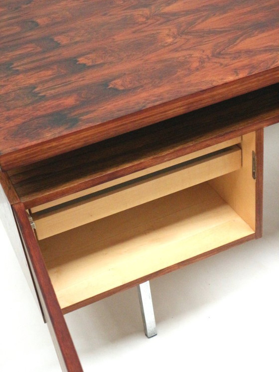 Image 1 of Groot vintage palissander bureau / directiebureau van Leo Bub voor Wertmöbel uit de jaren ’60
