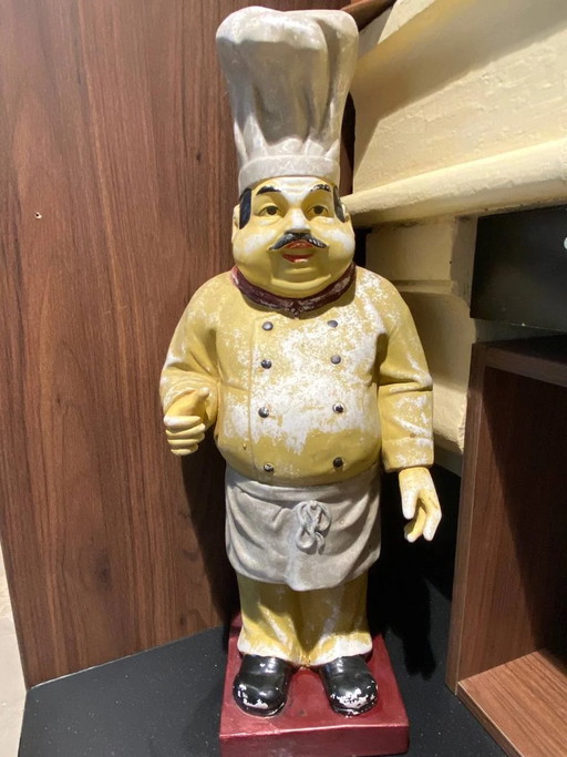 Imposing Polychrome Bisque Chef Statue – Tall Toque and Apron – Bistro Decor – decoratieve objecten