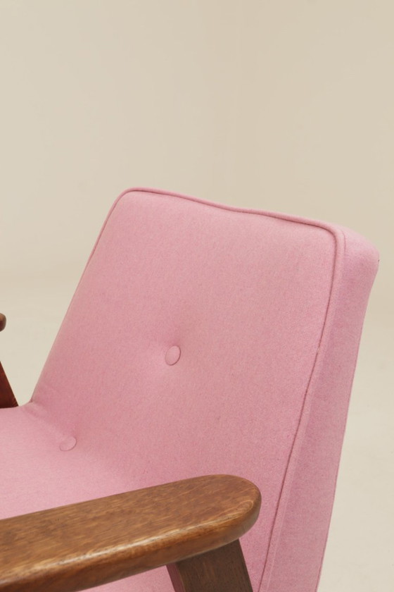 Image 1 of Fauteuil moderne du milieu du siècle en chêne et laine naturelle, design de J. Chierowski