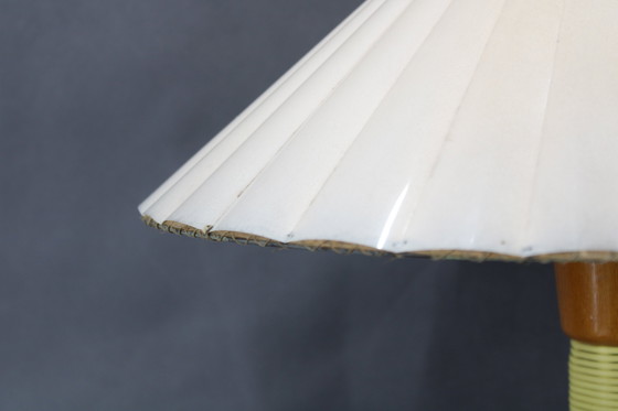 Image 1 of Lámpara de mesa de madera de los años 60,Checoslovaquia