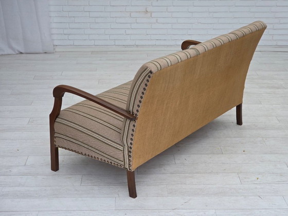 Image 1 of Divano danese a 2 posti, anni '50, rivestimento in tessuto di lana beige, gambe in legno di faggio.