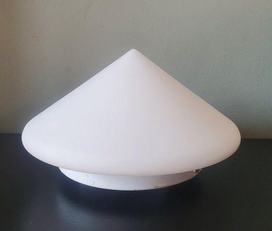 Image 1 of Grote (30 cm) Minimalistische midcentury glazen wand/plafondlamp. 