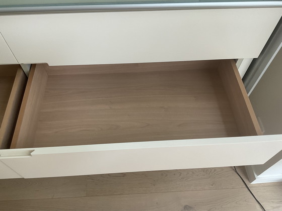 Image 1 of Domus-Schrank von B&B Italia, entworfen von Antonio Citterio, in weißem Lack und mit Glasschiebetüren