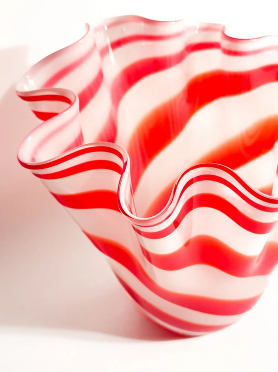 80s White and Red Murano Glass Handkerchief Vase (photo 3 of 13)