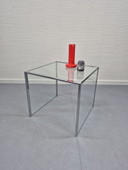 Vintage chroom met glas bijzettafel minimalistisch.