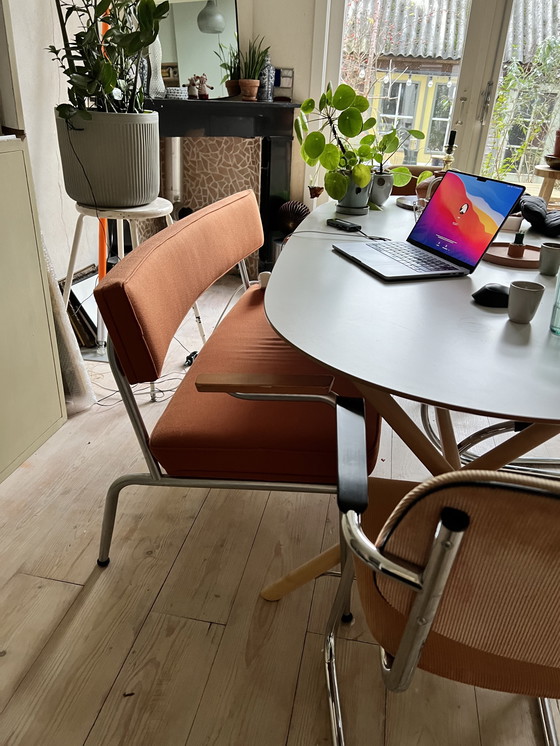 Image 1 of Oranje (eettafel) bankje