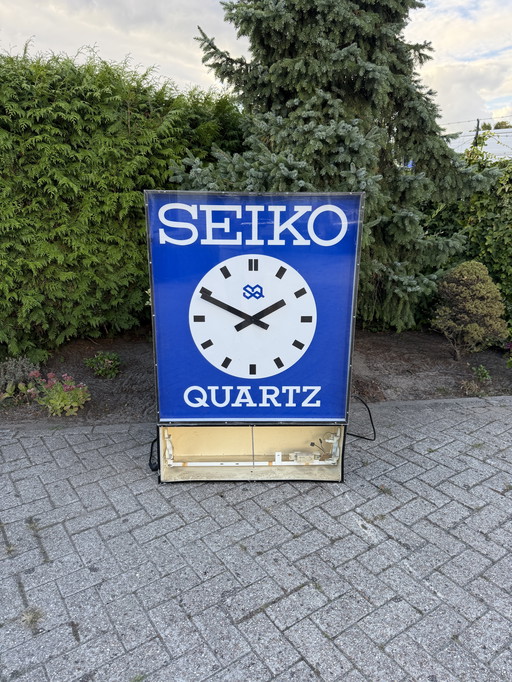 Großer Seiko-Leuchtkasten mit elektrischem Uhren-Ladenschild